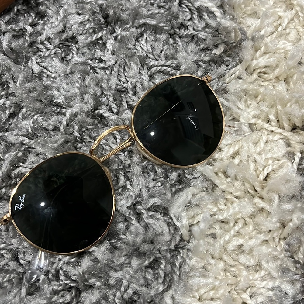 Ray-ban Sunglasses gold and silver brand new never worn